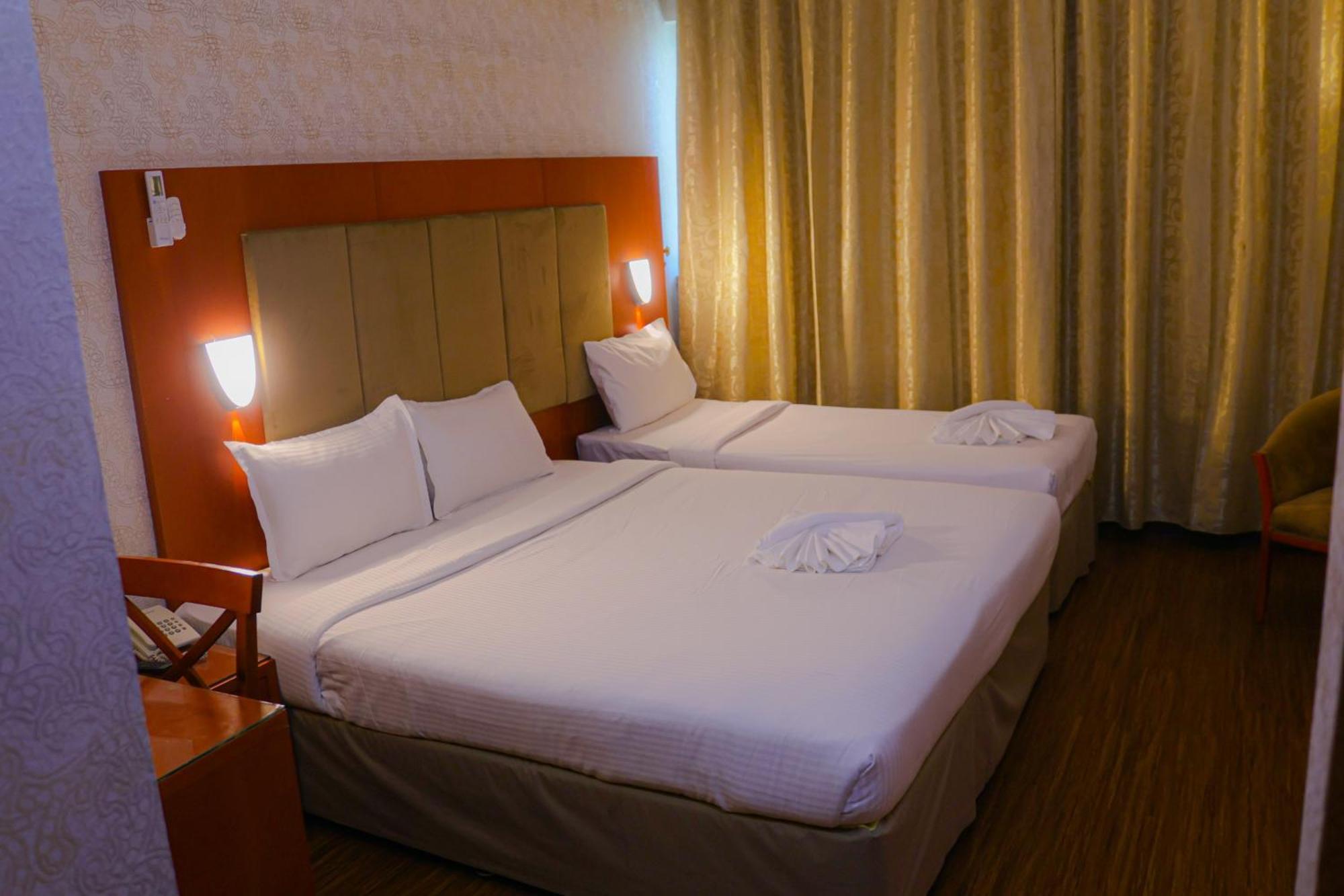 Boonmax Hotel Dubai Exterior photo