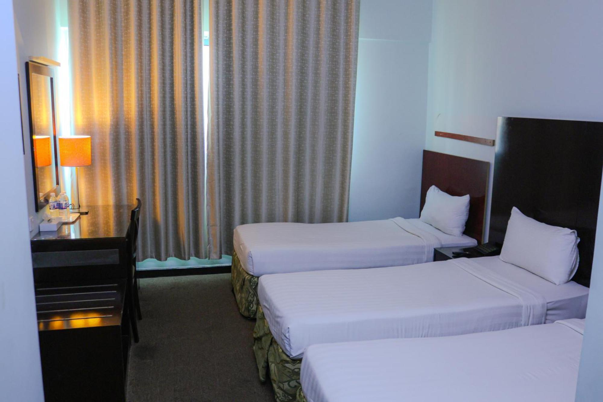 Boonmax Hotel Dubai Exterior photo